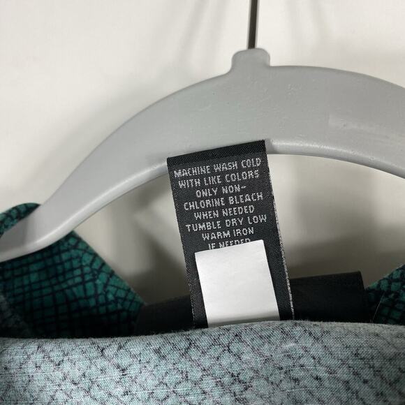 Lane Bryant Plus Size 16 Printed Long Sleeve Button Shirt Green Cotton Blend - Picture 5 of 5